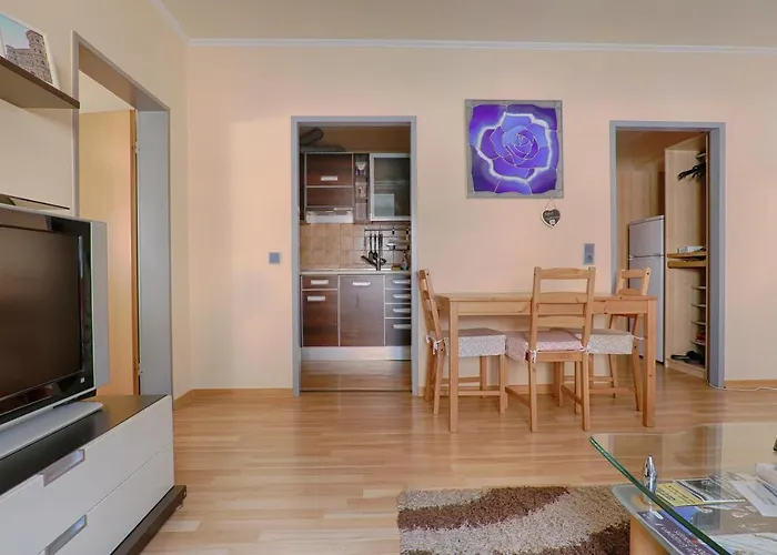 Lägenhet H-apartments *